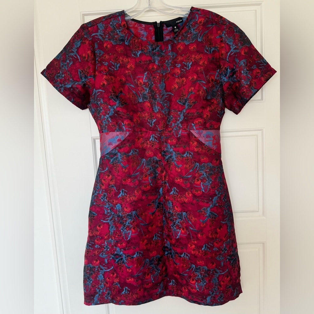 AQUA Brocade Dress Size Small Short Sleeve Zip‎ Back Mini Length